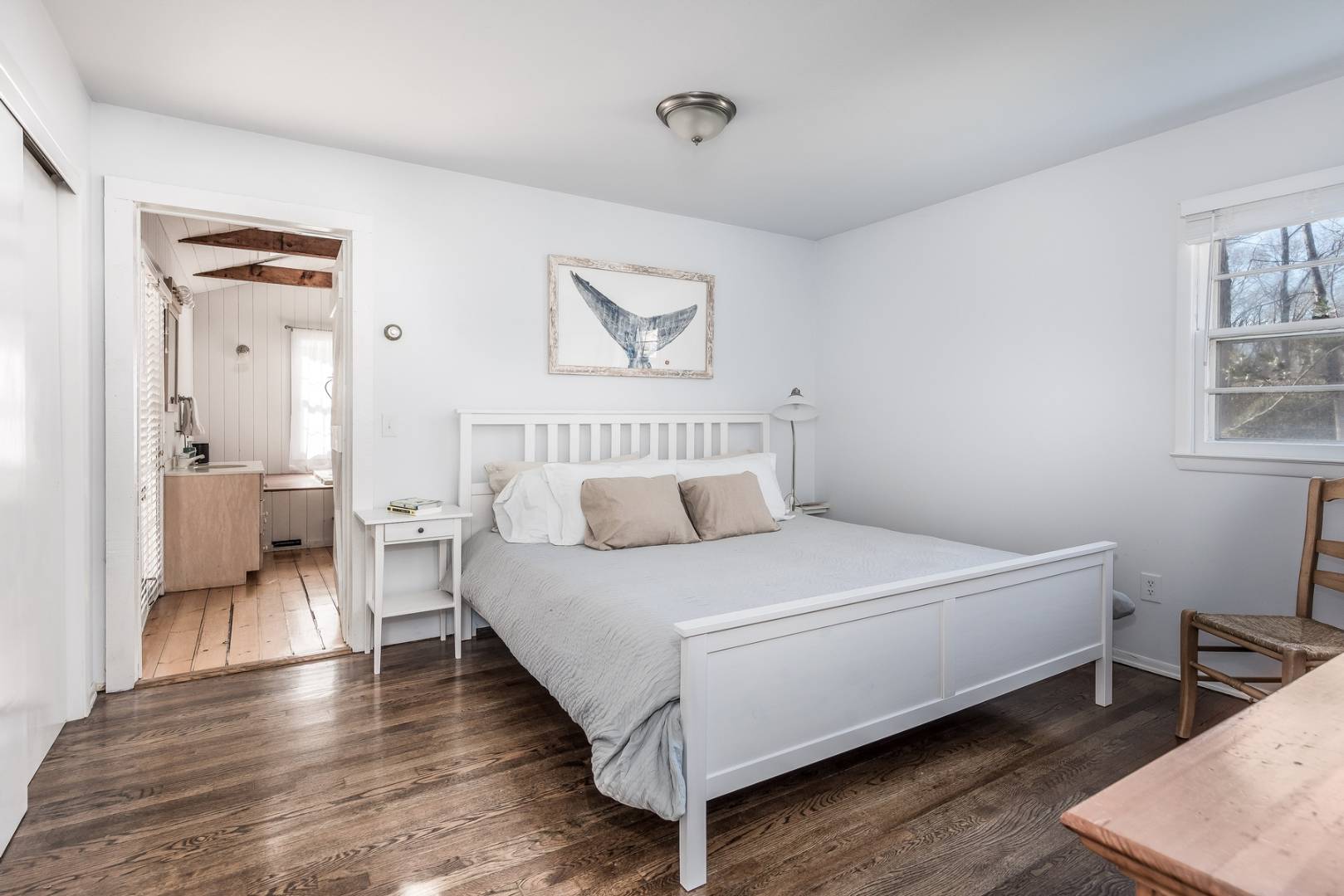 38 Glade Road East Hampton, NY 11937 - Photo 6 of 14 a bedroom with a bed and a table