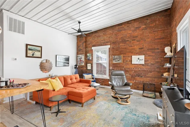 $750,000 | 313 East 1st Street, Madison, IN 47250