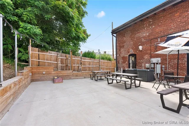 $750,000 | 313 East 1st Street, Madison, IN 47250