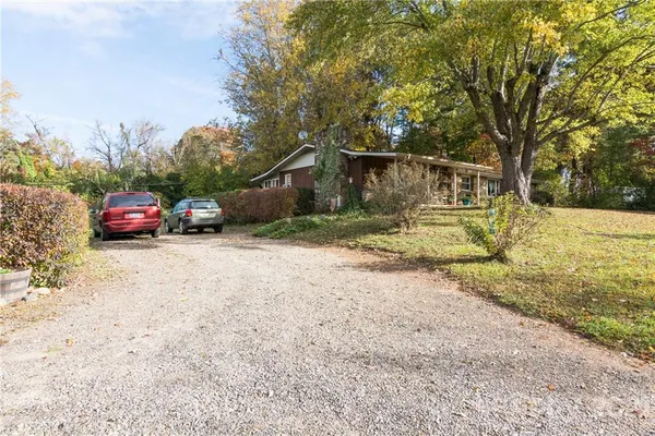 $550,000 | 1996 Highway 70, Swannanoa, NC 28778