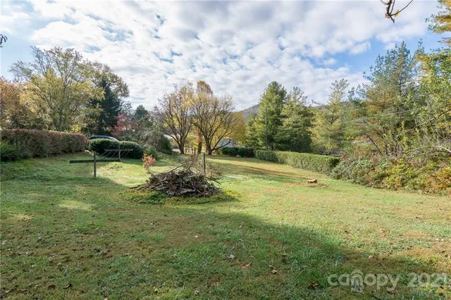 $550,000 | 1996 Highway 70, Swannanoa, NC 28778
