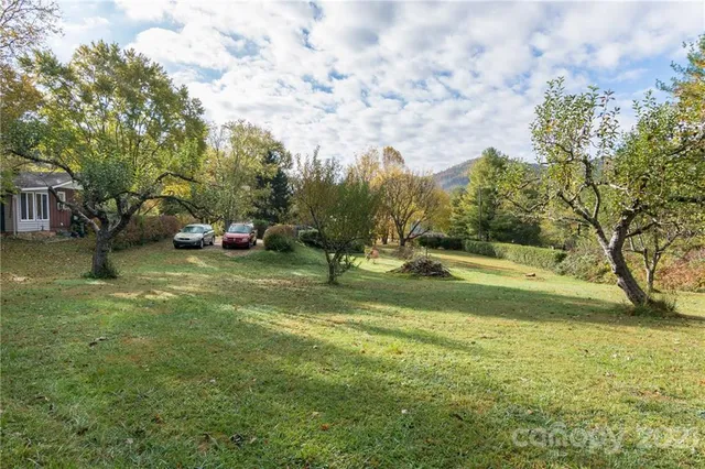 $550,000 | 1996 Highway 70, Swannanoa, NC 28778