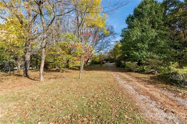 $550,000 | 1996 Highway 70, Swannanoa, NC 28778
