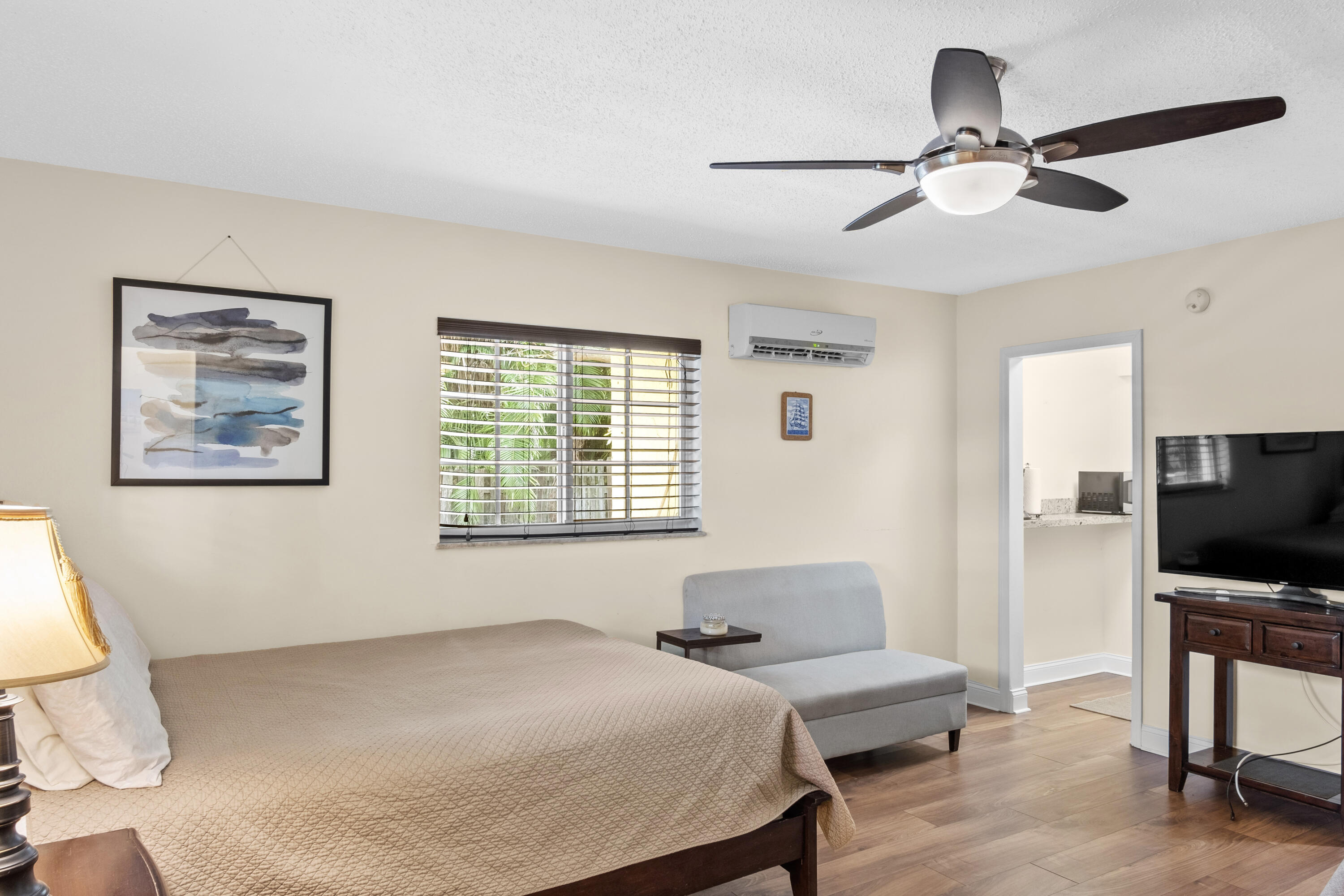 803 Northeast 2nd Avenue, Unit STUDIO Delray Beach, FL 33444 - Photo 3 of 10 Downtown Delray Studio