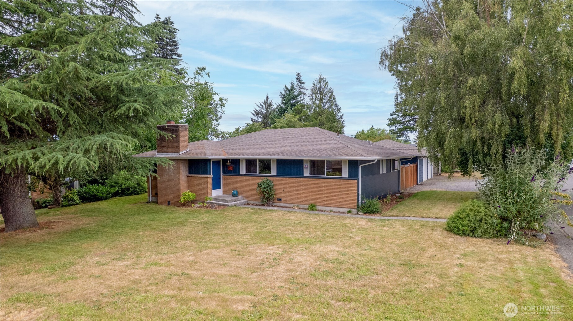 11254 Southeast 182nd Street Renton, WA 98055 - Photo 2 of 38 Gallery Image 2