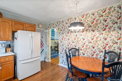 $749,000 | 18 Kirkwood Drive, Glen Cove, NY 11542