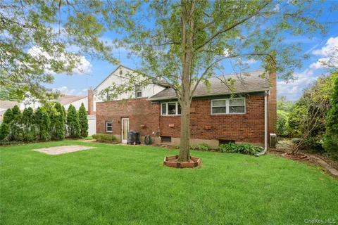 $749,000 | 18 Kirkwood Drive, Glen Cove, NY 11542