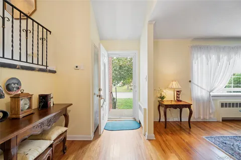 $749,000 | 18 Kirkwood Drive, Glen Cove, NY 11542