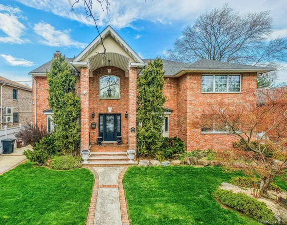 $1,990,000 | 251-43 57th Avenue | Little Neck