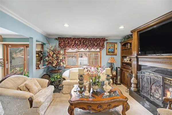 $1,990,000 | 251-43 57th Avenue | Little Neck