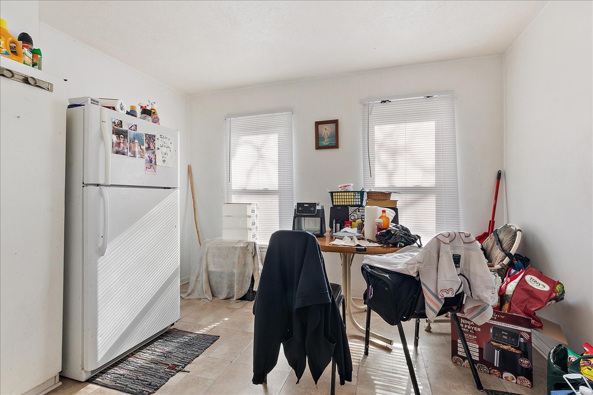 1121 Richards Street Joliet, IL 60433 - Photo 11 of 33