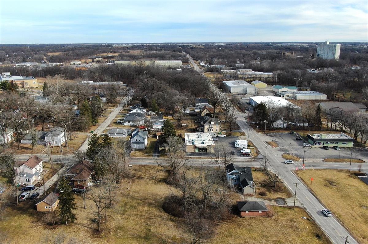 1121 Richards Street Joliet, IL 60433 - Photo 26 of 33