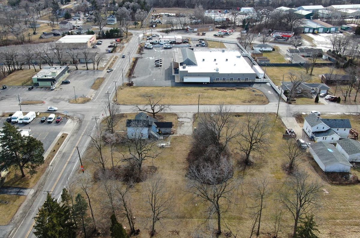 1121 Richards Street Joliet, IL 60433 - Photo 28 of 33