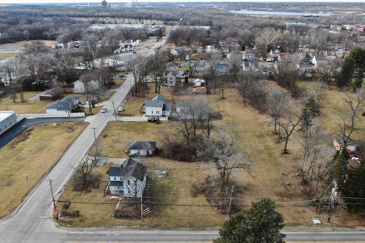 1121 Richards Street Joliet, IL 60433 - Photo 30 of 33