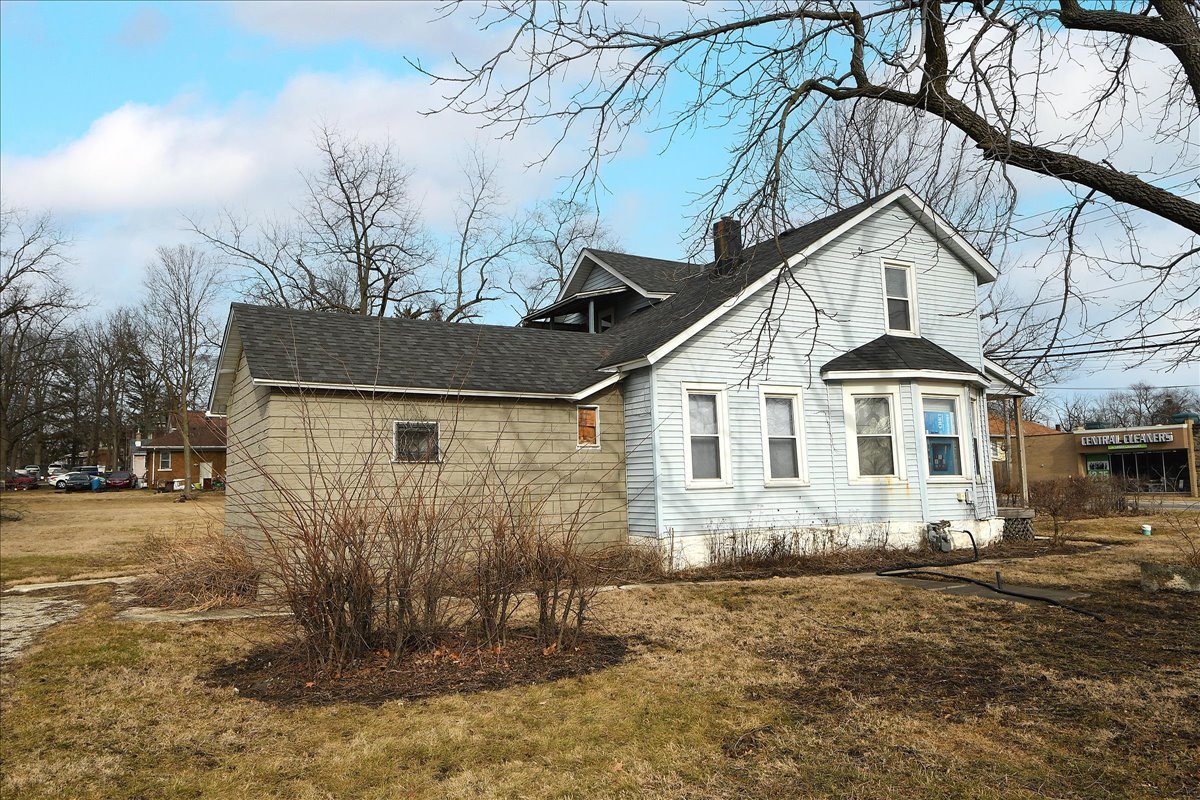 1121 Richards Street Joliet, IL 60433 - Photo 6 of 33