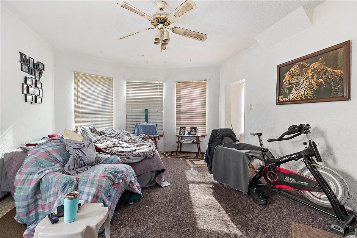 1121 Richards Street Joliet, IL 60433 - Photo 8 of 33