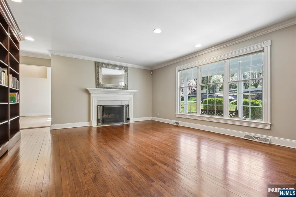 162 Anderson Avenue Closter, NJ 07624 - Photo 23 of 41