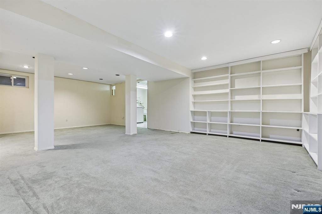 162 Anderson Avenue Closter, NJ 07624 - Photo 35 of 41