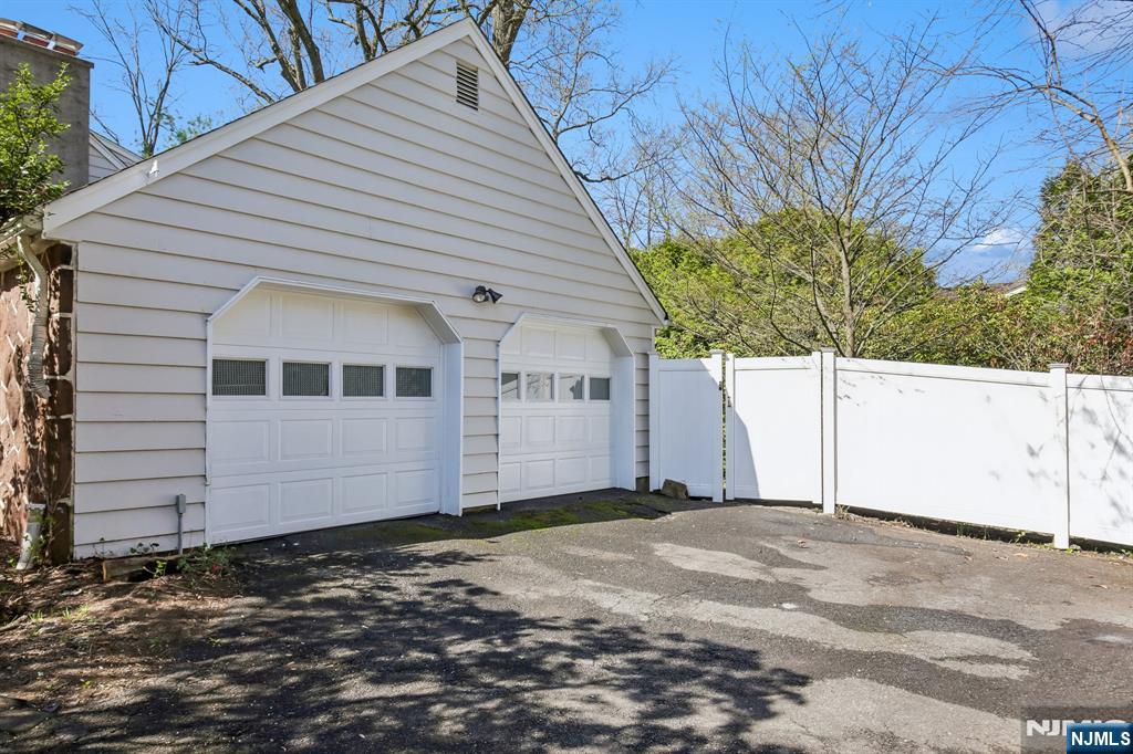 162 Anderson Avenue Closter, NJ 07624 - Photo 39 of 41