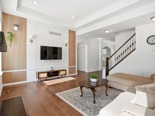 $865,000 | 430 Pineway Drive, Ann Arbor, MI 48103