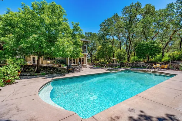 $2,495,000 | 3057 St Helena Highway, St. Helena, CA 94574