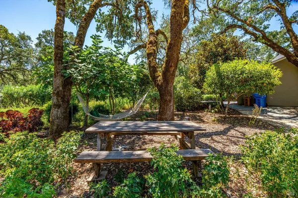 $2,495,000 | 3057 St Helena Highway, St. Helena, CA 94574