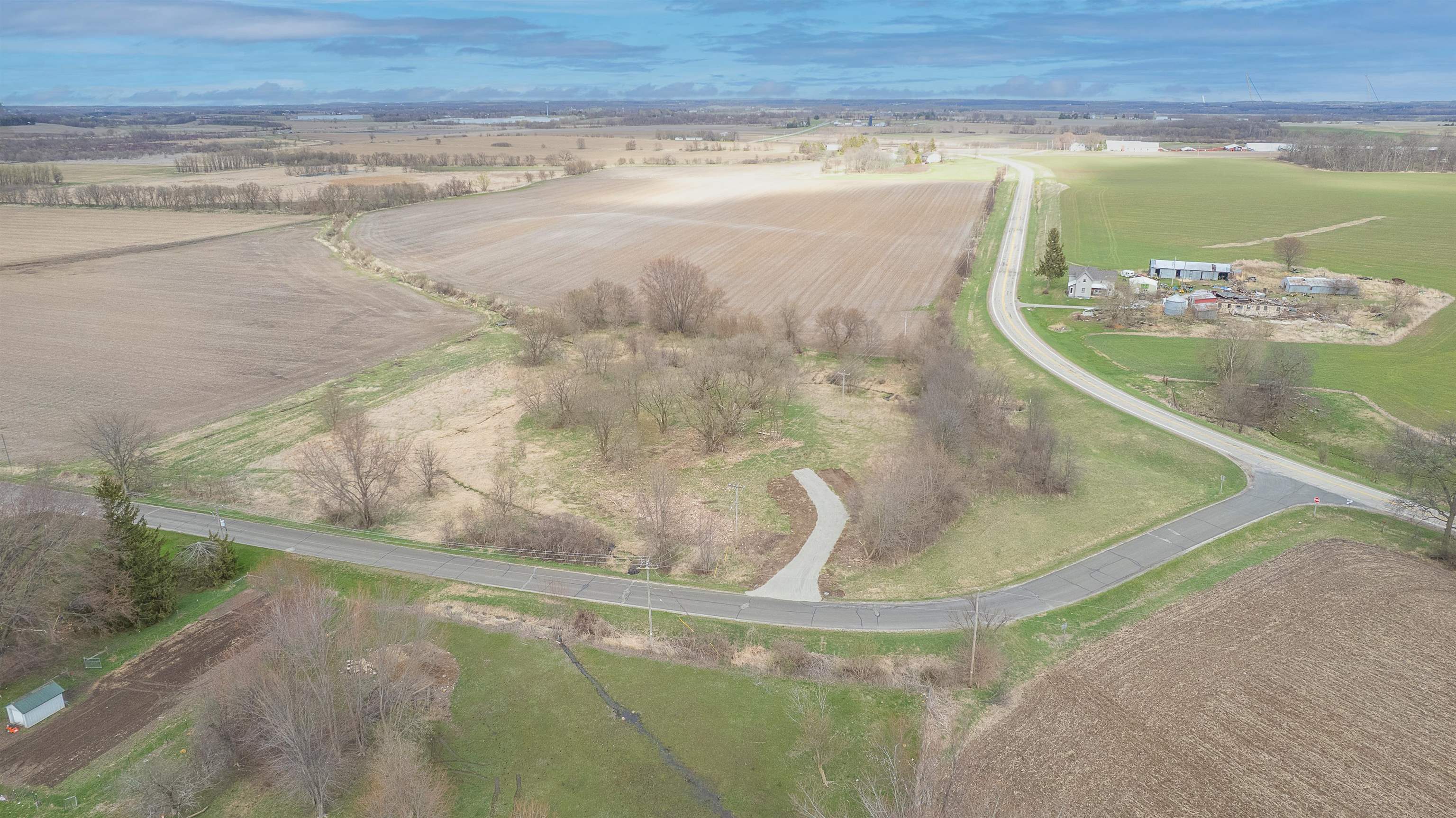 N2608 Maiden Lane Reeseville, WI 53579 - Photo 1 of 1