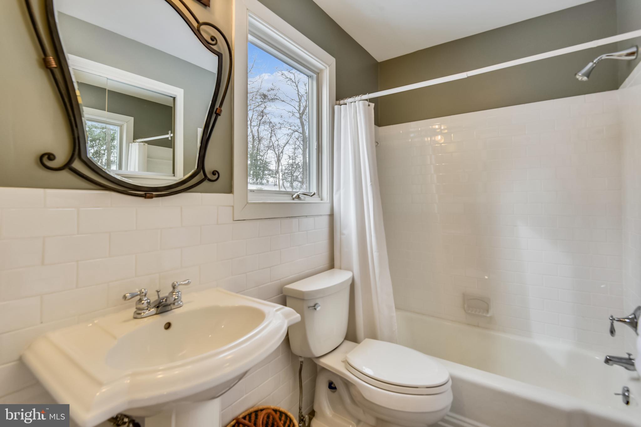 1220 Cavalier Road Arnold, MD 21012 - Photo 138 of 144 Main floor ensuite