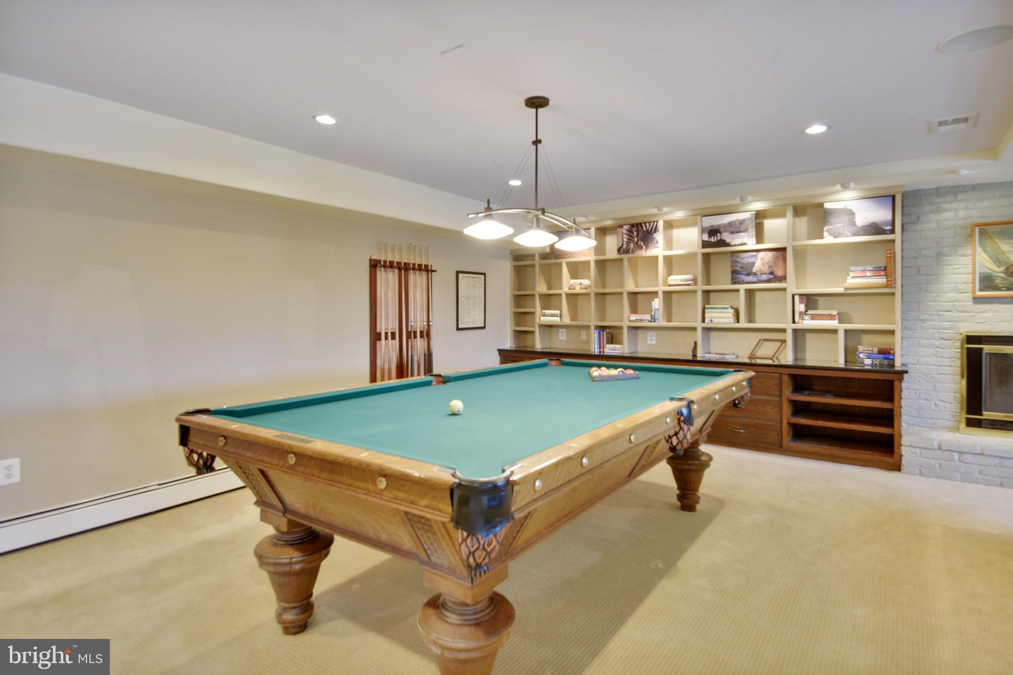 1220 Cavalier Road Arnold, MD 21012 - Photo 70 of 144 Built in bookshelves in the family room