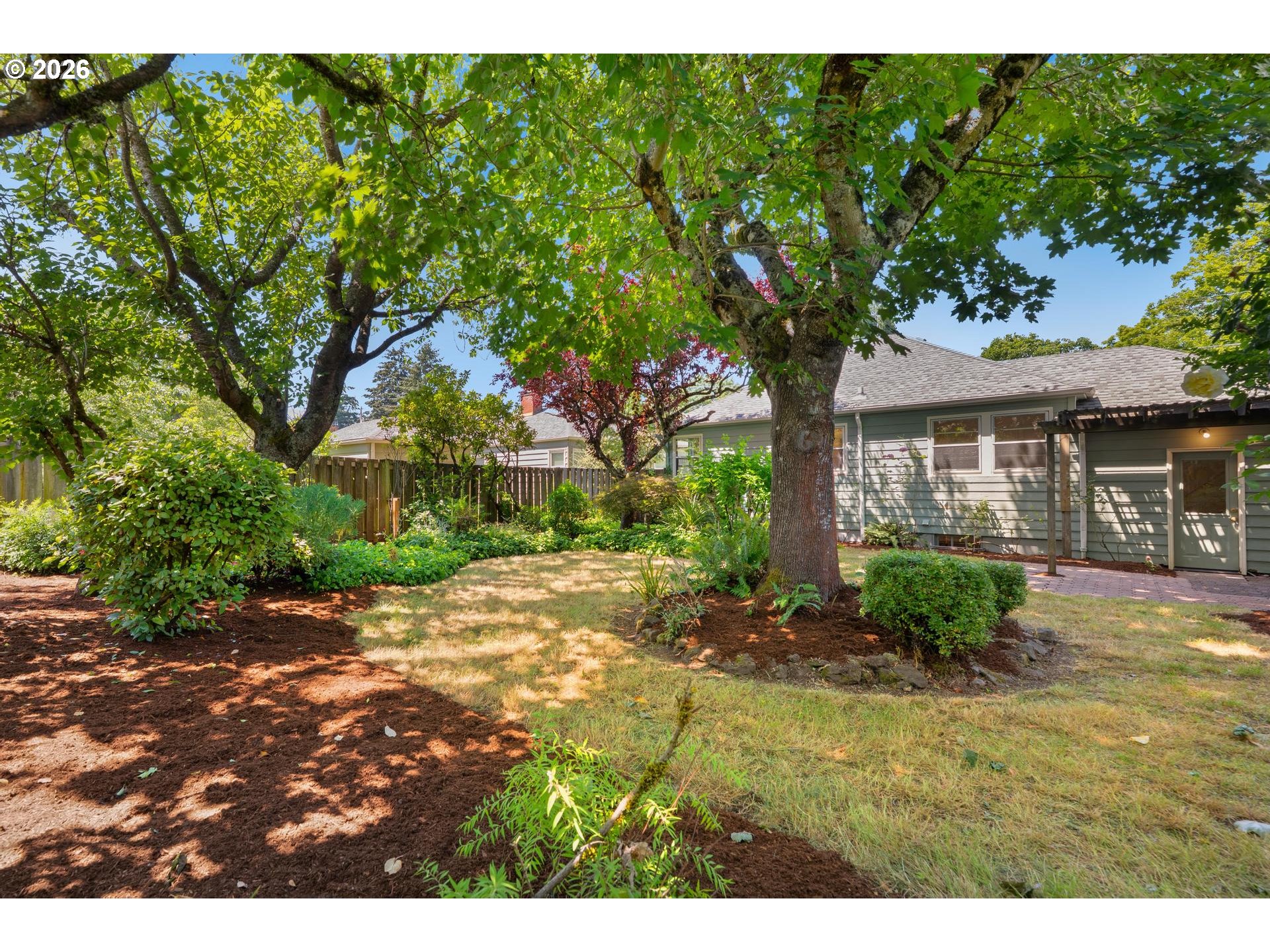 3814 Northeast Simpson Street Portland, OR 97211 - Photo 24 of 32