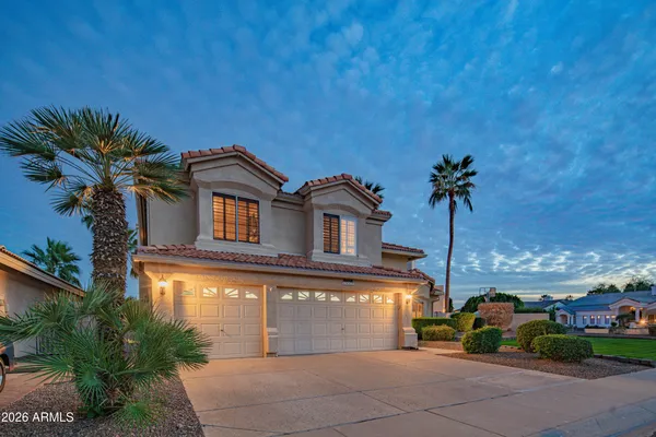 $900,000 | 5663 West Abraham Lane, Glendale, AZ 85308
