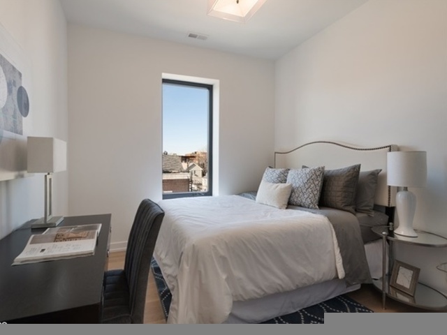 1244 West Huron Street, Unit 1 Chicago, IL 60642 - Photo 10 of 16