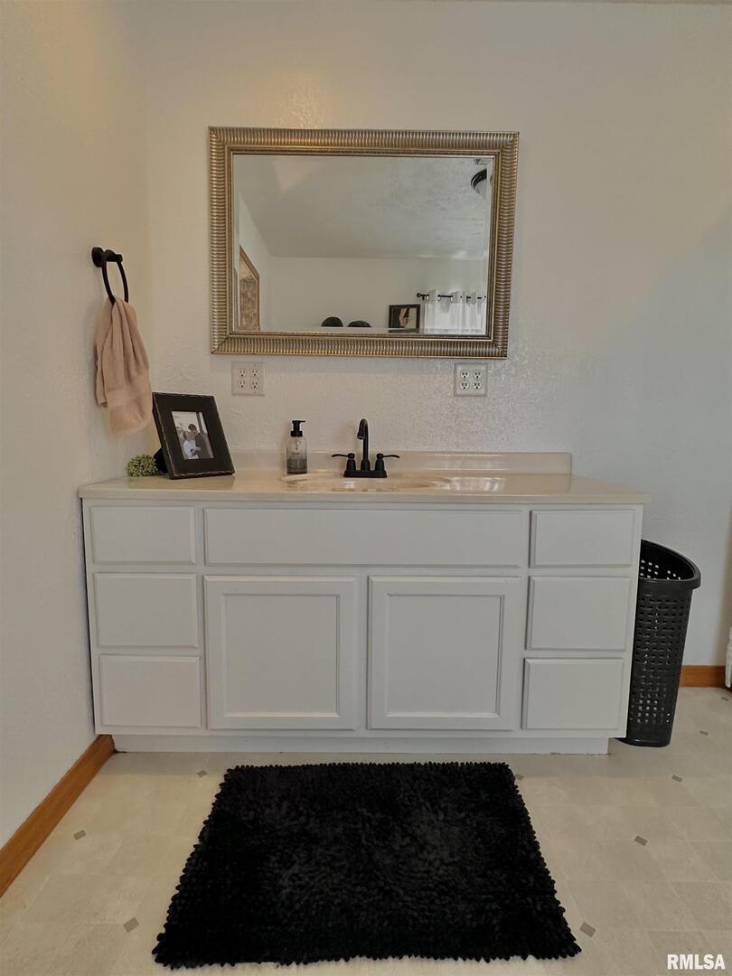 878 County Road 600N Sims, IL 62886 - Photo 32 of 82