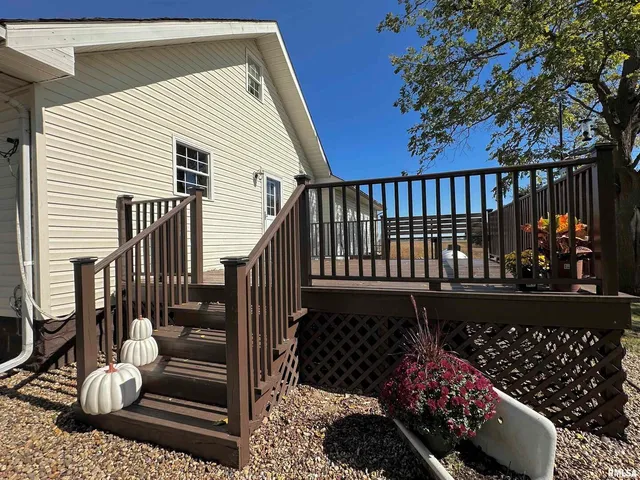 $335,000 | 878 County Road 600N, Sims, IL 62886