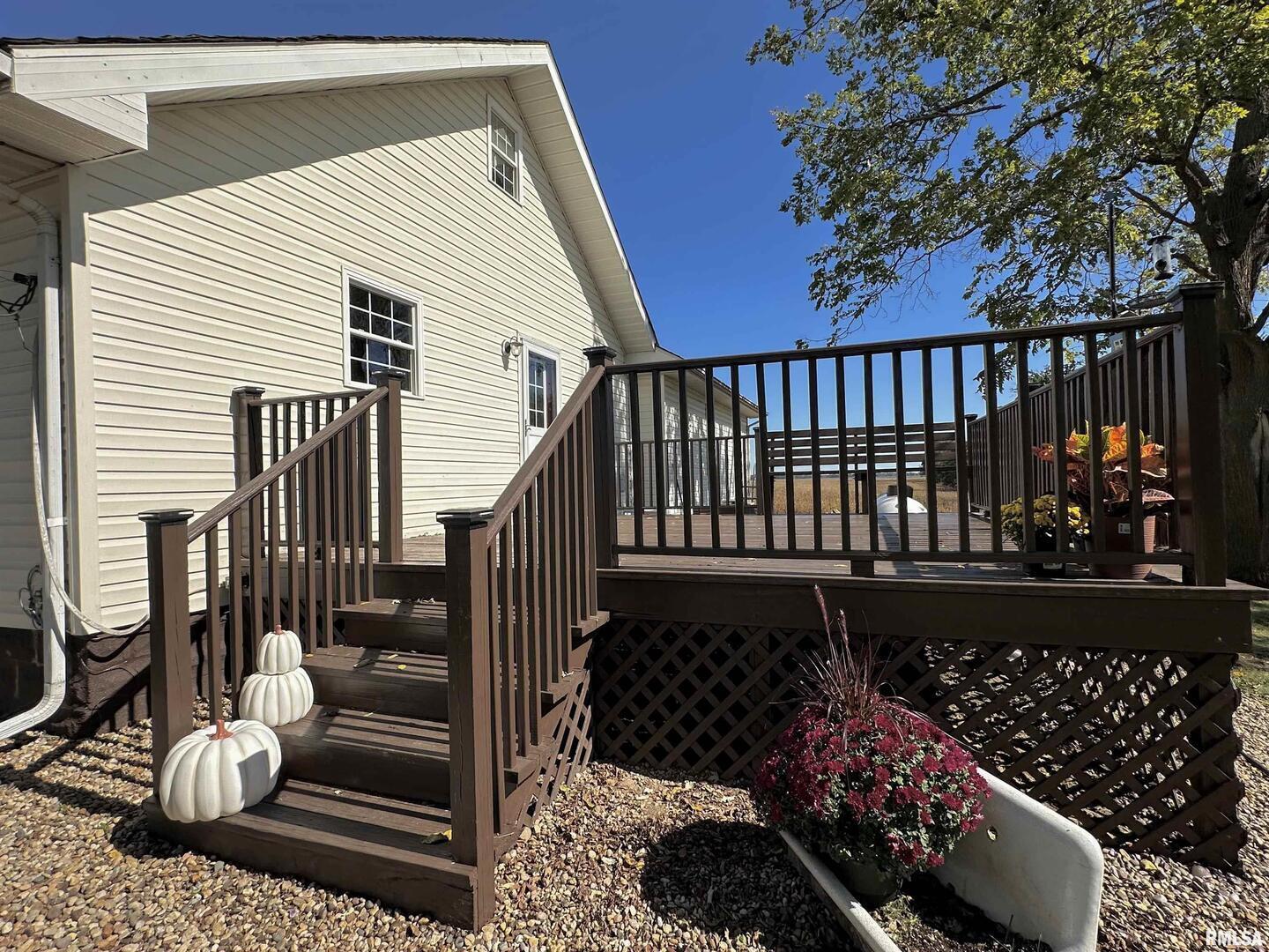 878 County Road 600N Sims, IL 62886 - Photo 60 of 82 a view of a porch with wooden floor