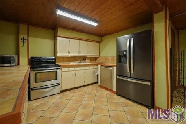 $140,000 | 102 Riverbend Street, Pierre Part, LA 70339