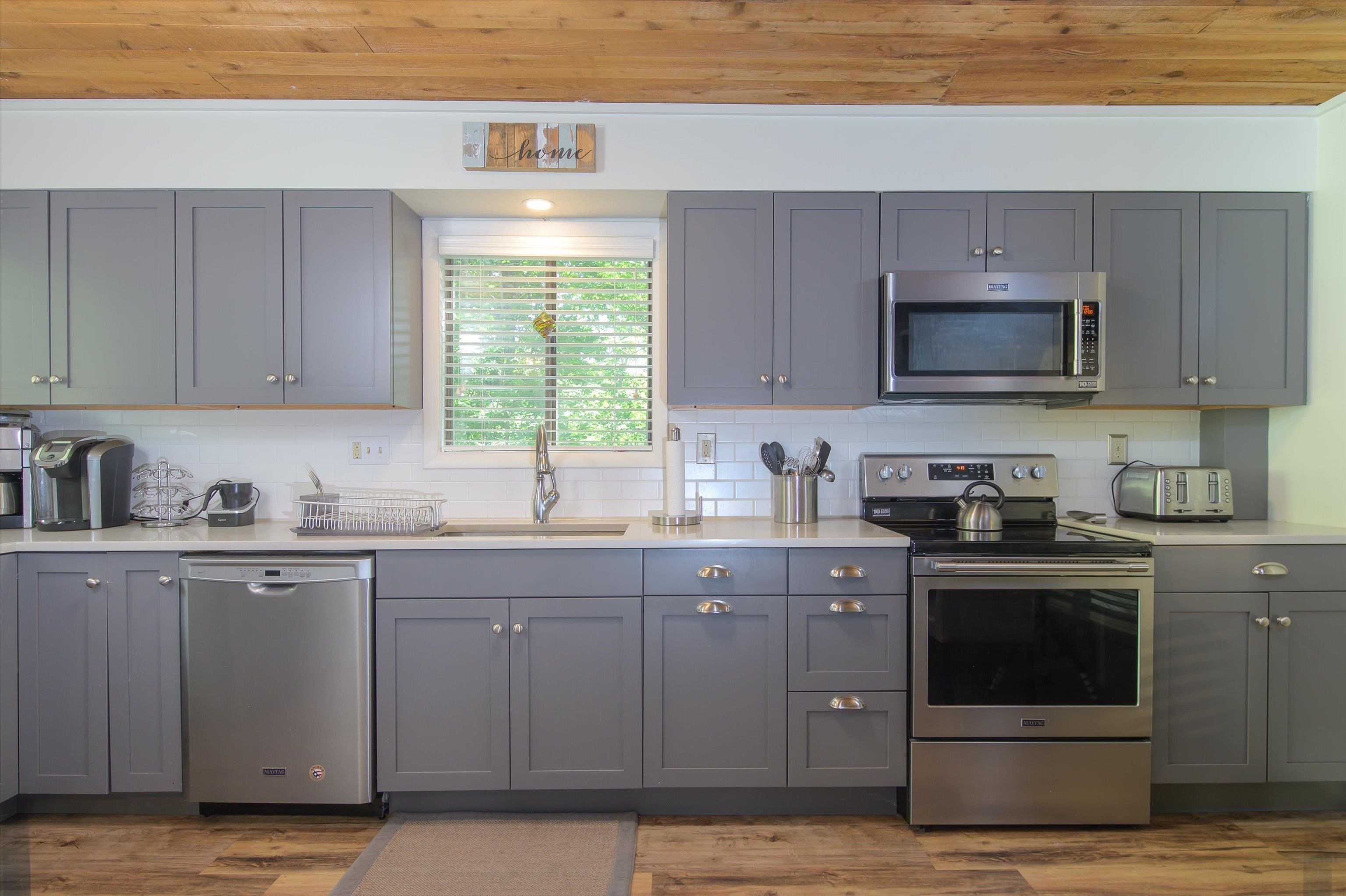 38 Rimrock Road, Unit 3A Ludlow, VT 05149 - Photo 3 of 36