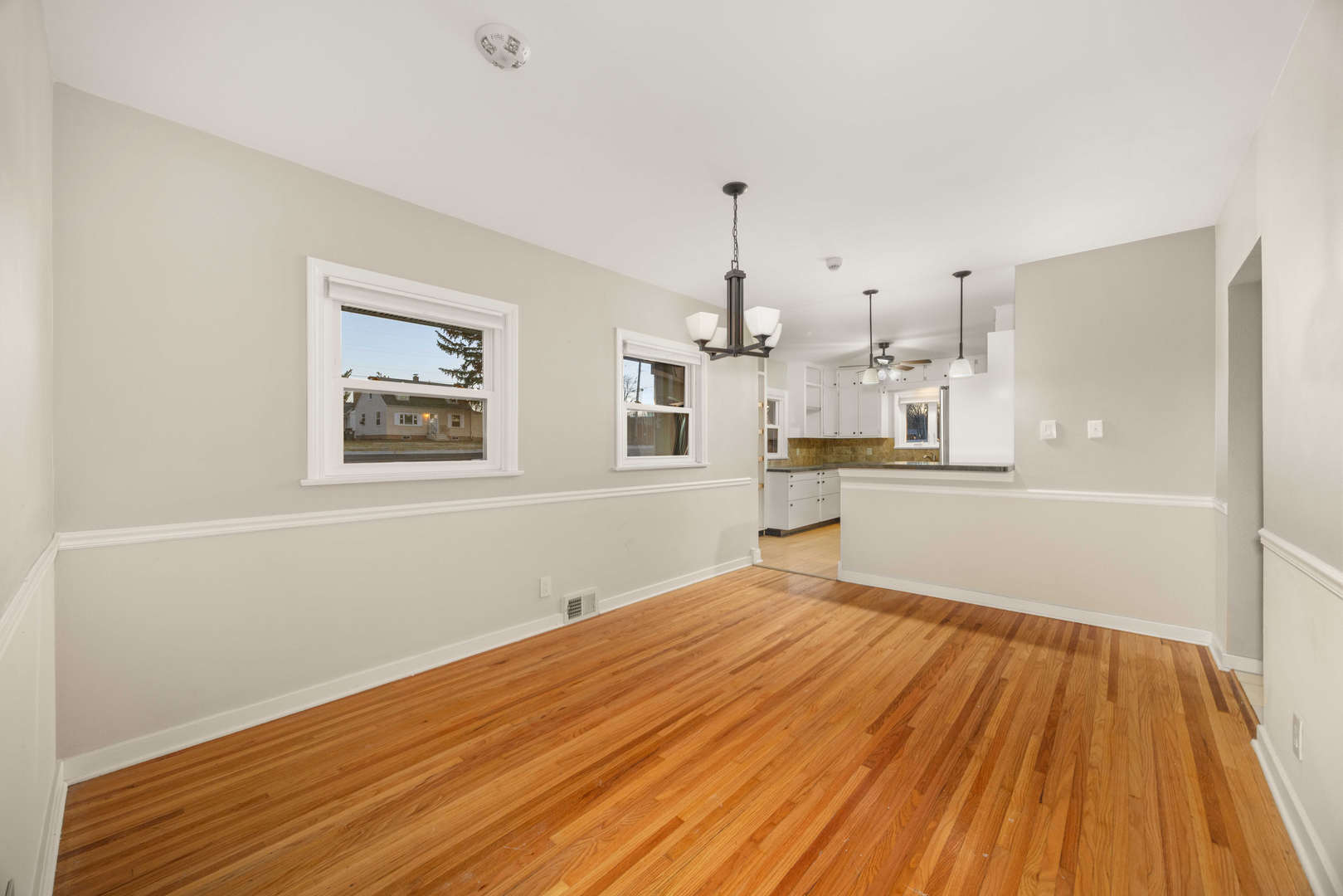 704 East 9th Street Lockport, IL 60441 - Photo 14 of 34