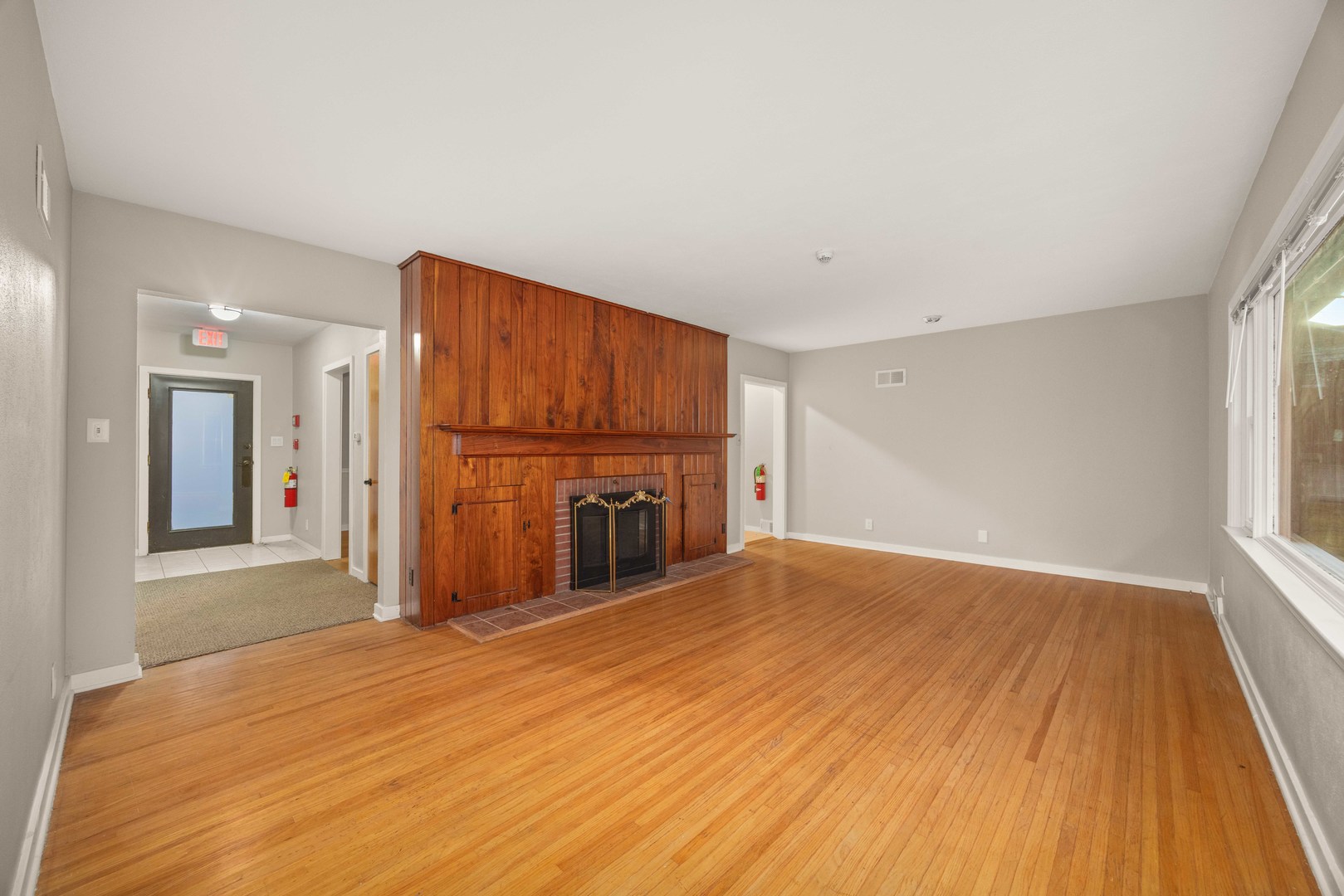 704 East 9th Street Lockport, IL 60441 - Photo 18 of 34