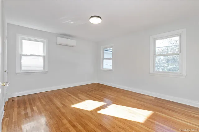 $1,488,000 | 251-05 51st Avenue | Little Neck