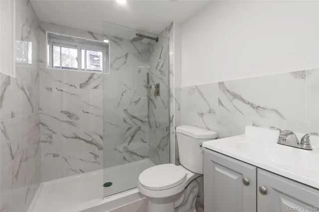 $1,488,000 | 251-05 51st Avenue | Little Neck