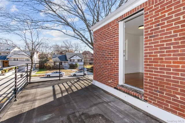 $1,488,000 | 251-05 51st Avenue | Little Neck