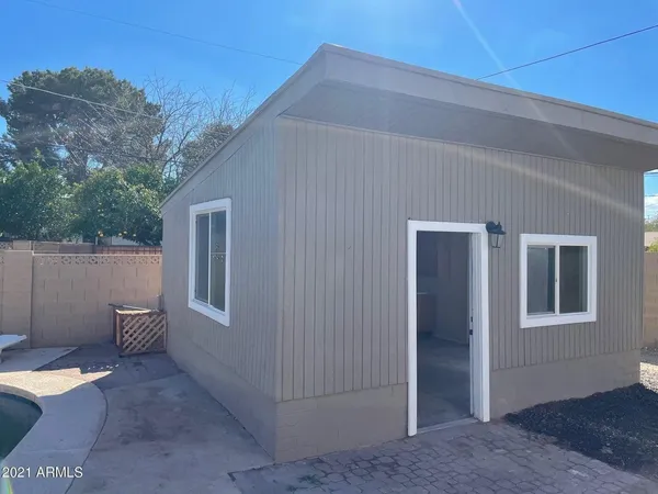 $3,800 | 1609 East Gaylon Drive, Tempe, AZ 85282