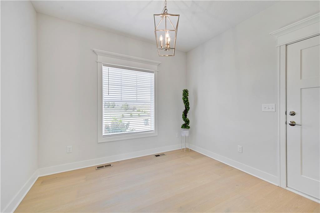 18833 Redbud Ln Spring Hill Spring Hill, KS 66083 - Photo 11 of 27