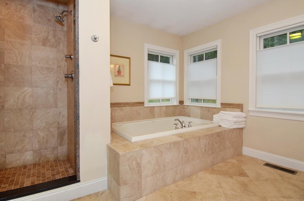 20 Jewett Road Beverly, MA 01915 - Photo 9 of 29 Gallery Image 9