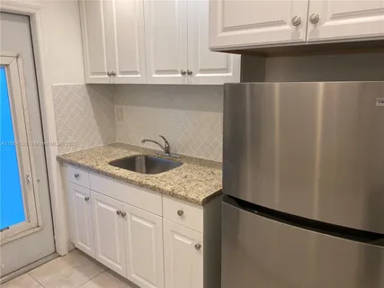 $170,000 | 7725 Carlyle Avenue, Unit 4, Miami Beach, FL 33141