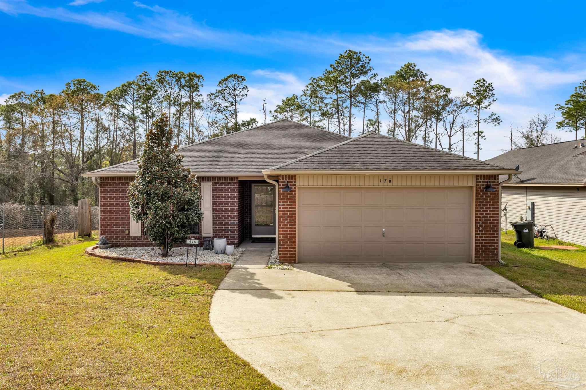 176 Millet Circle Gonzalez, FL 32533 - Photo 3 of 31
