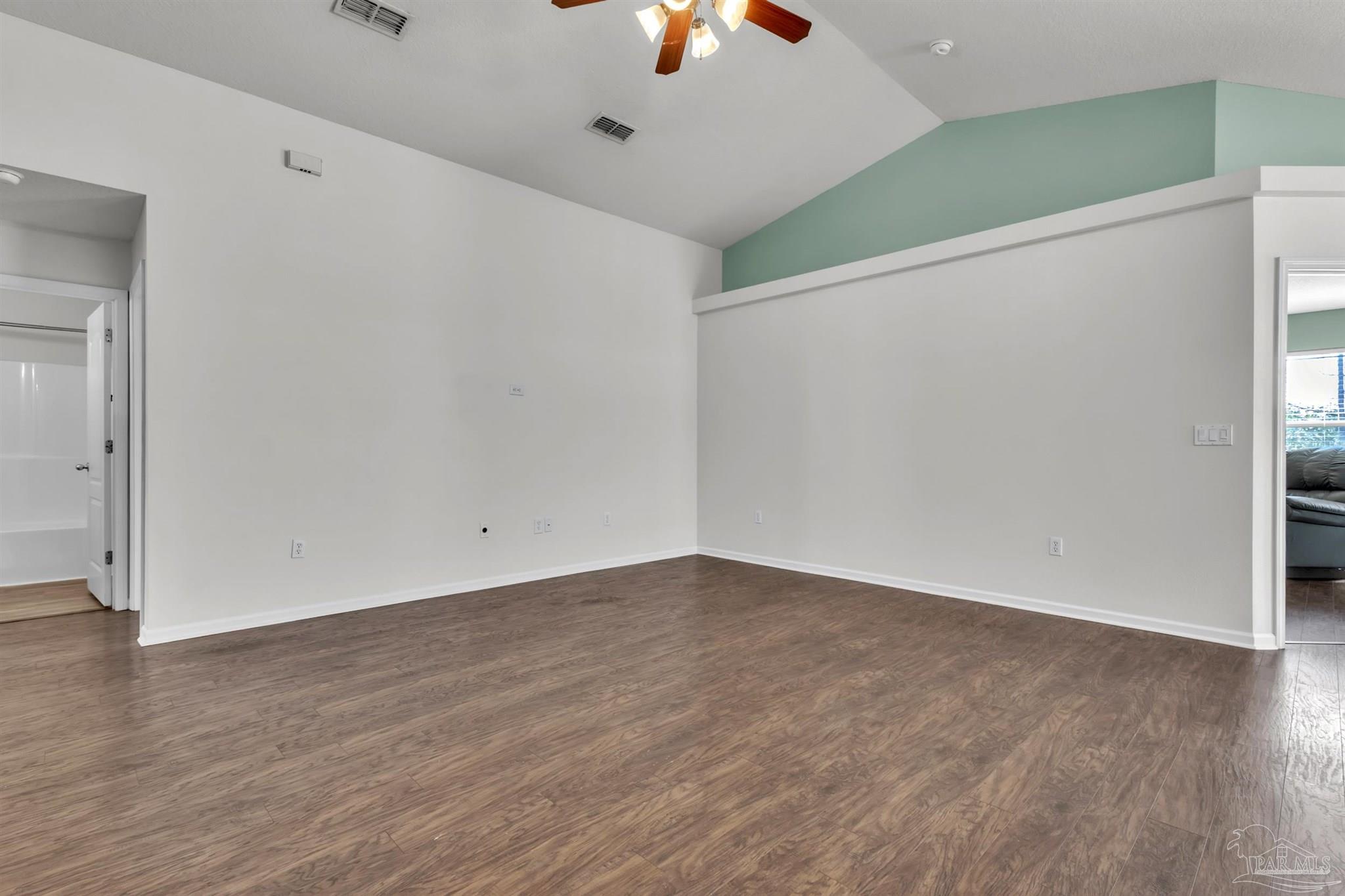 176 Millet Circle Gonzalez, FL 32533 - Photo 4 of 31