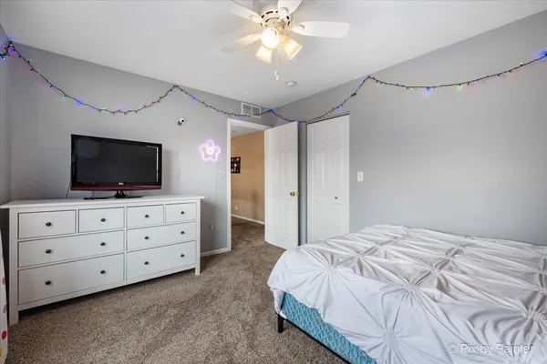 $399,900 | 2056 Deerpoint Lane, Yorkville, IL 60560