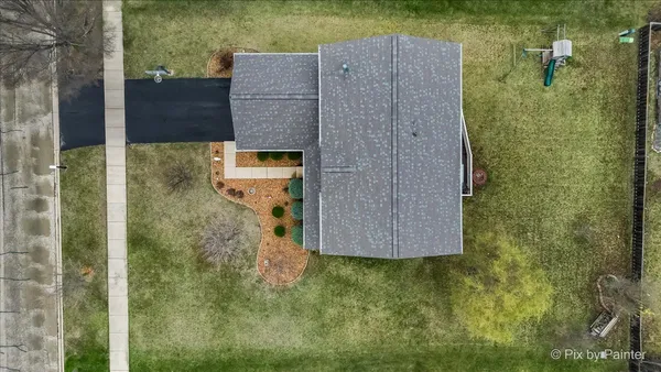 $399,900 | 2056 Deerpoint Lane, Yorkville, IL 60560